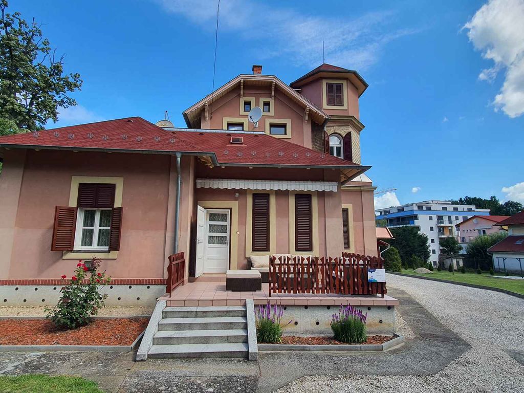 Ferienwohnung mit schönem Garten und einer große Terrasse