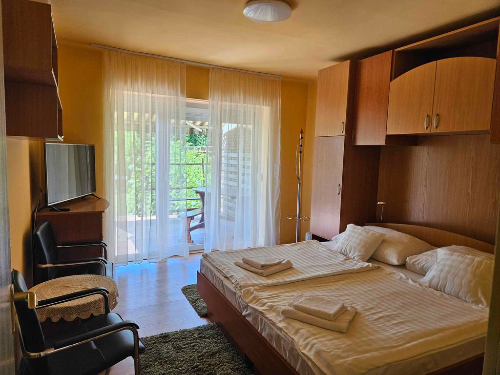 Ferienwohnung 300 m vom Balaton mit Klimaanlage