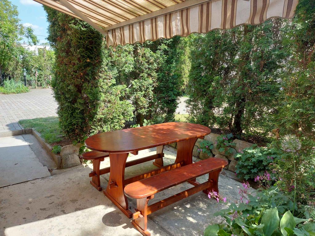 Ferienwohnung mit großem Garten und Internet