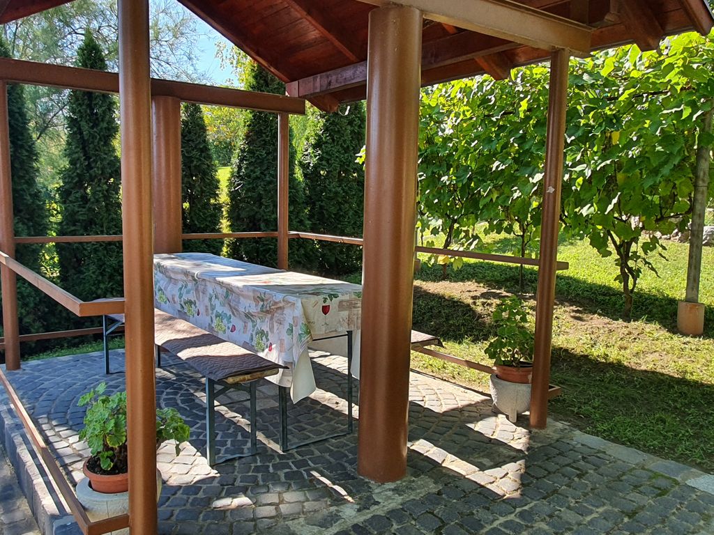 Ferienhaus mit schönem Panorama und großem Garten