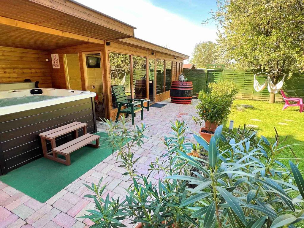 Ferienhaus mit liebevoller Einrichtung, Whirlpool und Sauna