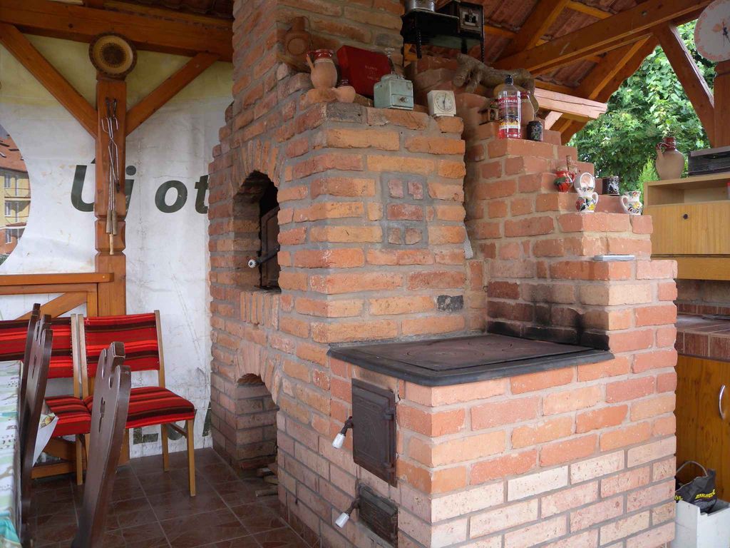 Ferienwohnung mit Kinderspielplatz und Pool