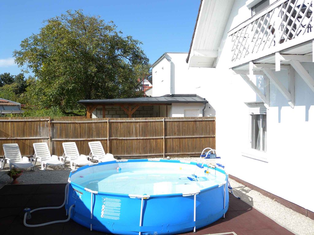 Ferienwohnung mit Tischtennis und Pool