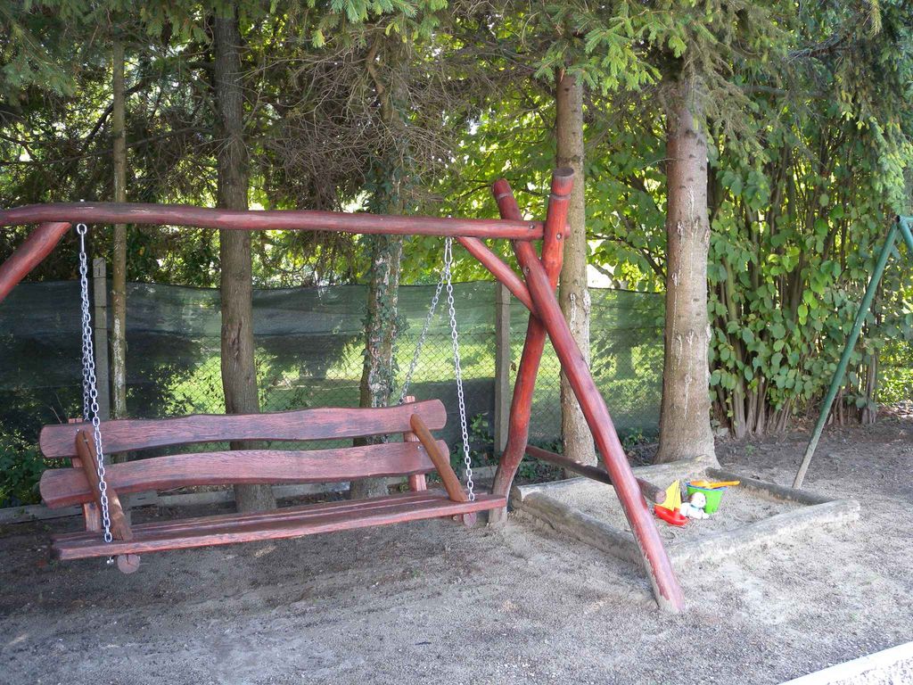 Ferienwohnung mit Pool und Tischtennis