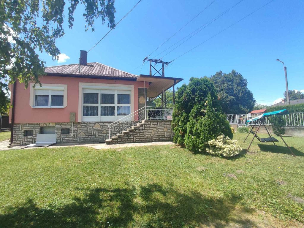 Ferienhaus renoviert mit Waschmaschine