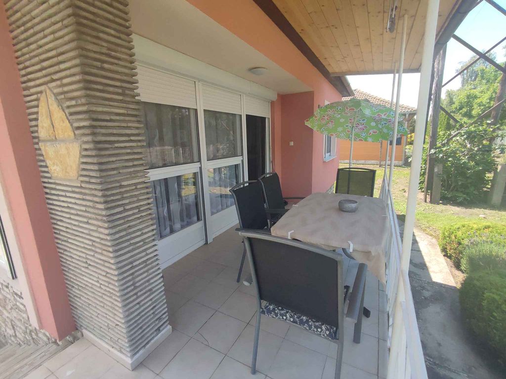 Ferienhaus renoviert mit Waschmaschine