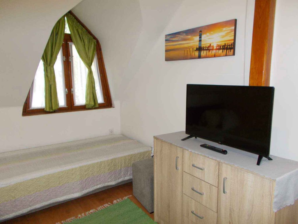 Ferienwohnung mit Balkon, WLAN und Klimaanlage