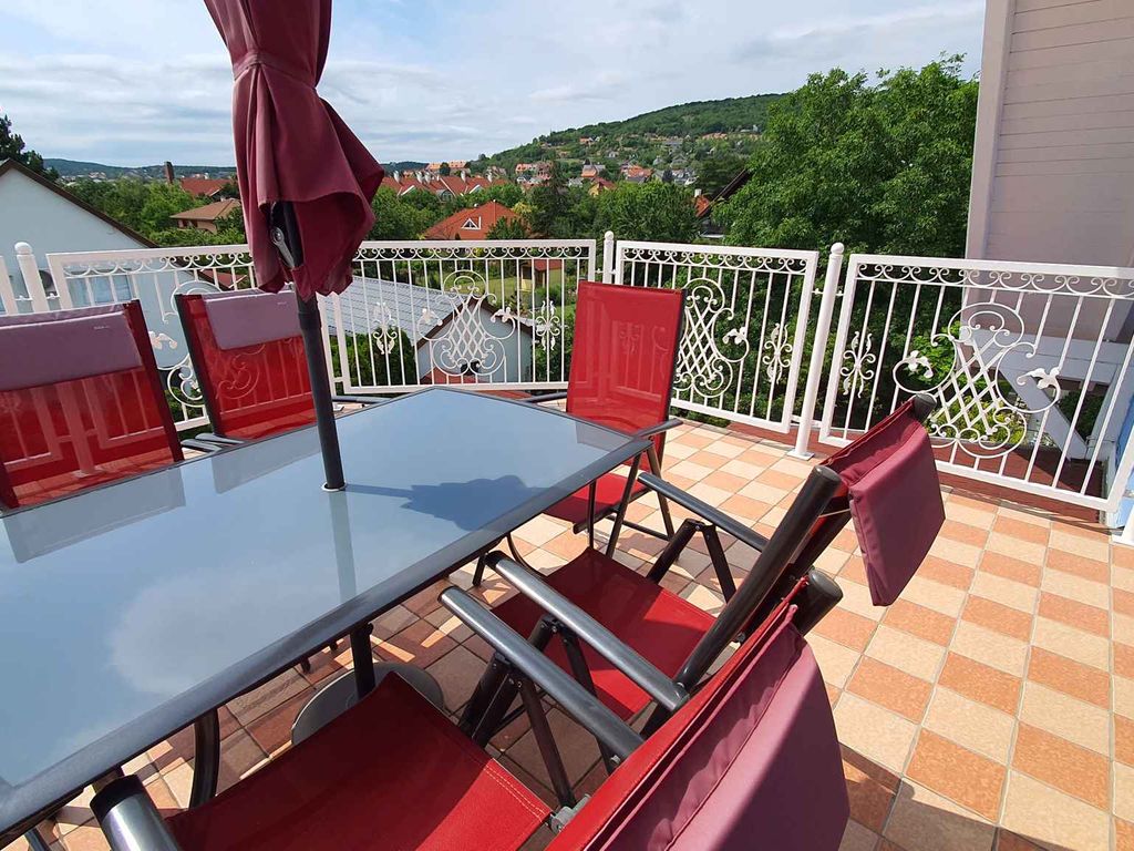 Ferienwohnung mit Klimaanlage Internet und Ausblick