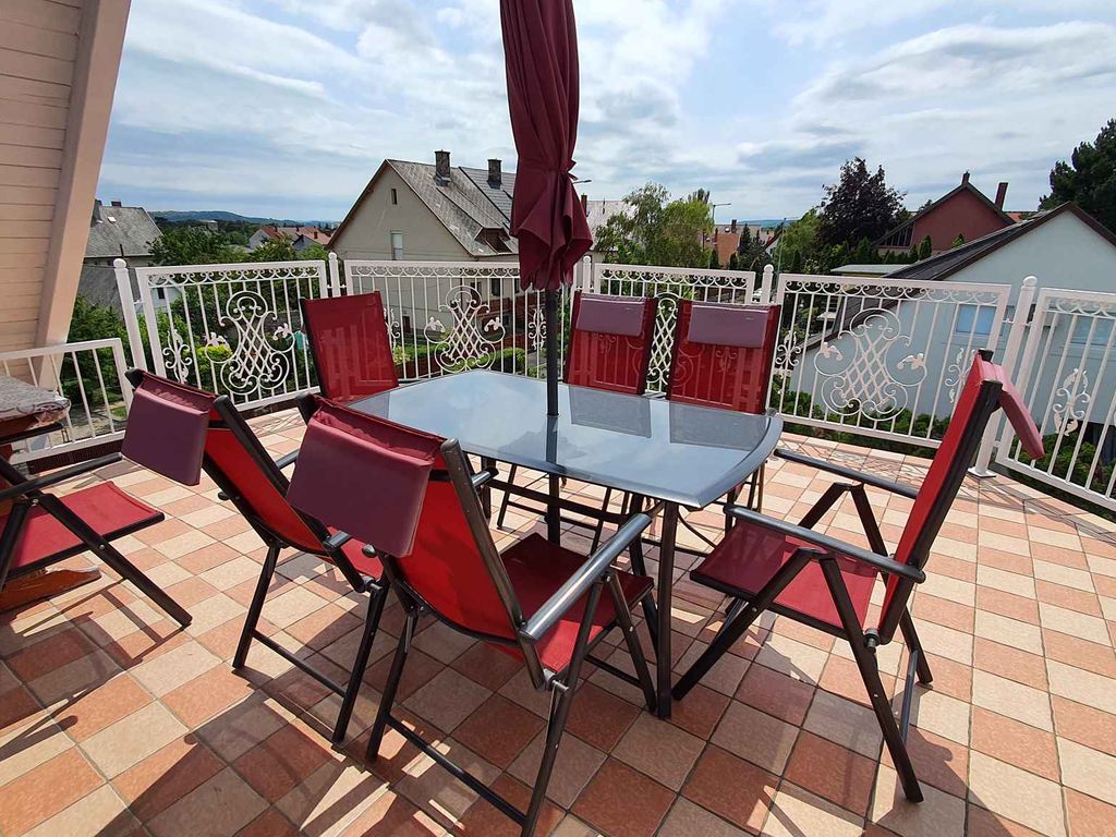 Ferienwohnung mit Klimaanlage Internet und Ausblick