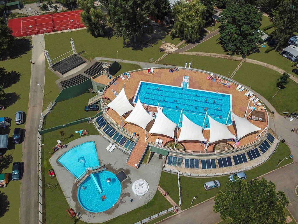 Mobilehome mit Klimaanlage, Terrasse und Pool