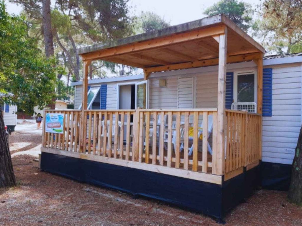 Mobilehome mit Klimaanlage, Terrasse und Pool