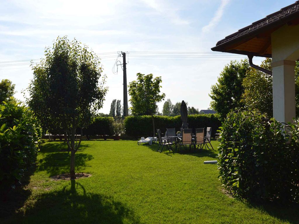 Ferienhaus nur 400 m vom Balaton