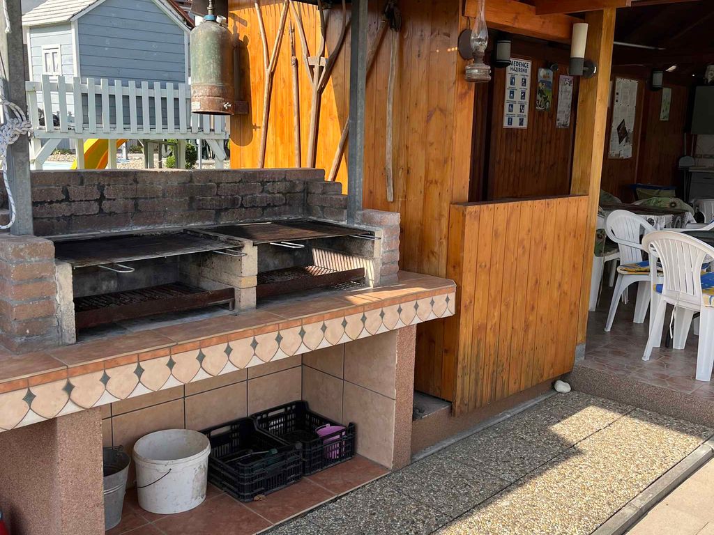Ferienwohnung mit beheiztem Pool und Internet