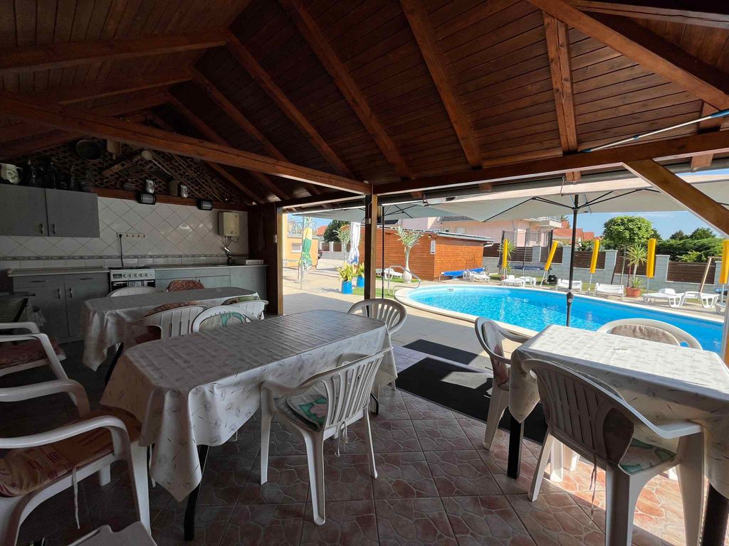 Ferienwohnung mit beheiztem Pool