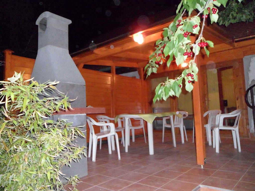 Ferienhaus mit überdachter Terrasse