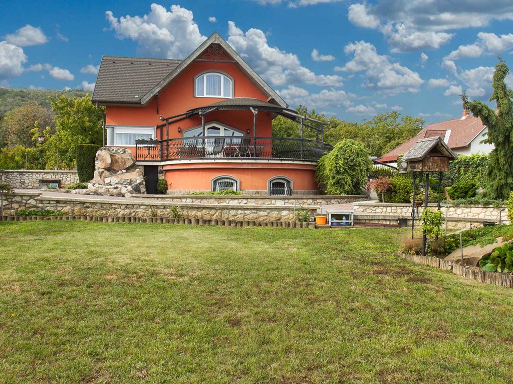 Ferienhaus mit Panoramablick auf den Plattensee, WLAN, Waschmaschine