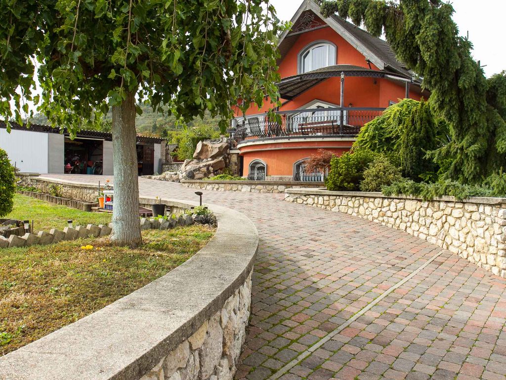 Ferienhaus mit Panoramablick auf den Plattensee, WLAN, Waschmaschine