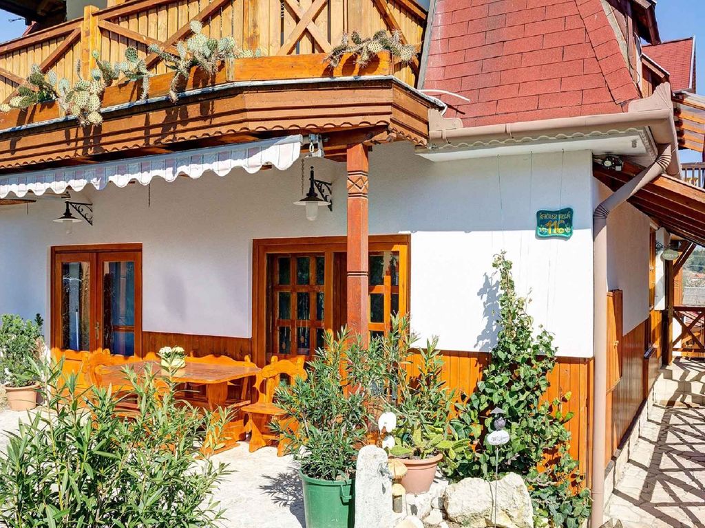 Ferienwohnung mit Kamin , Whirlpool und Sauna