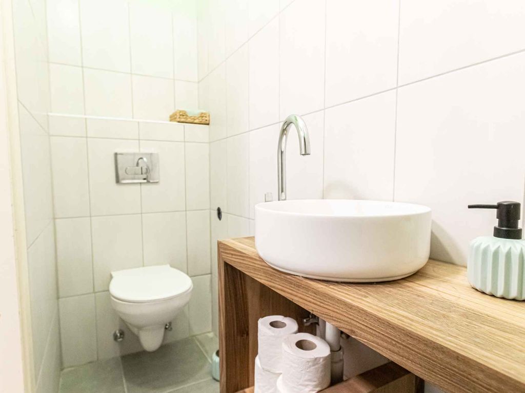 Ferienwohnung mit einer kleinen vorderen Terrasse