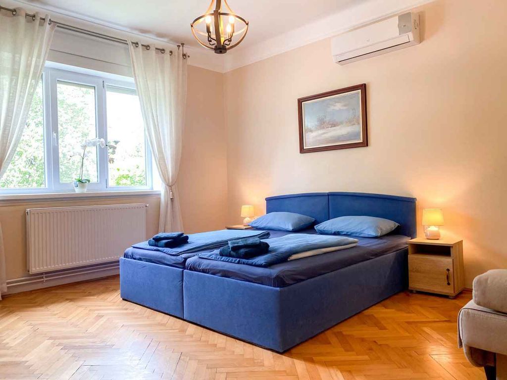 Ferienwohnung mit Terrasse und Klimaanlage