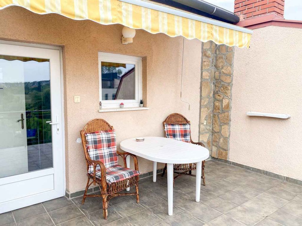 Ferienwohnung mit Terrasse und Klimaanlage
