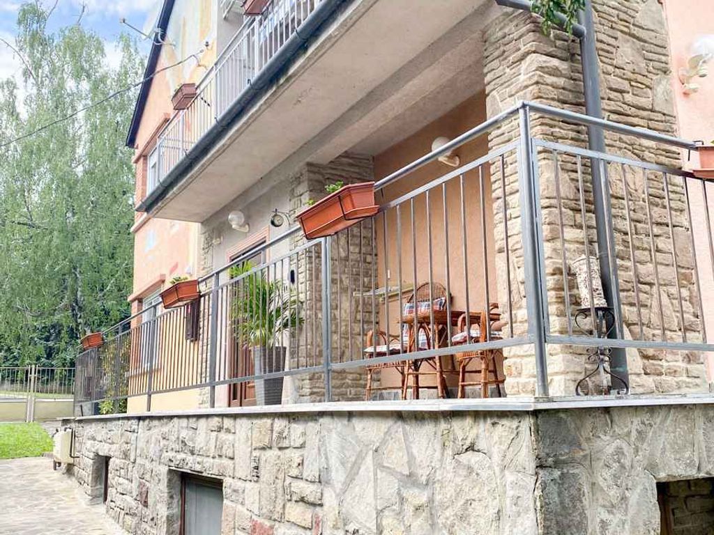 Ferienwohnung mit Terrasse und Klimaanlage