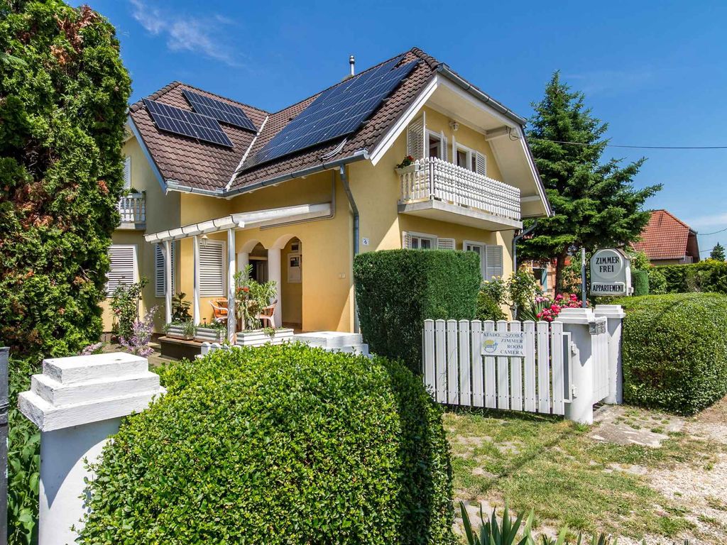 Ferienwohnung mit Pool und Klimaanleg