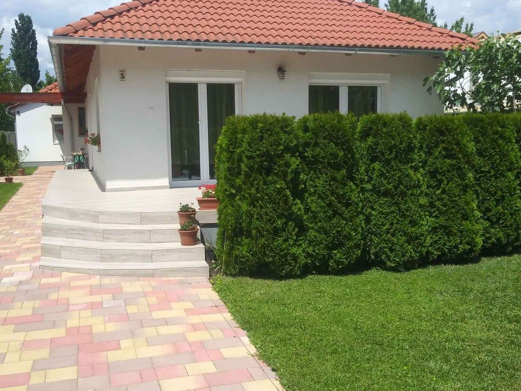 Ferienhaus mit WLAN und schönem Garten