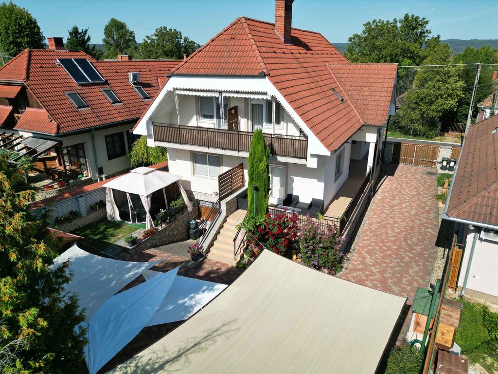 Ferienhaus mit Parkplatz, WLAN und Klimaanlage