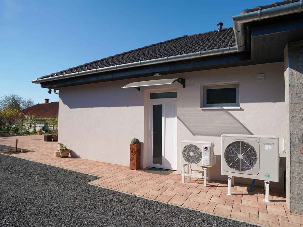 Ferienhaus mit Klimaanlage und grosser Terrasse