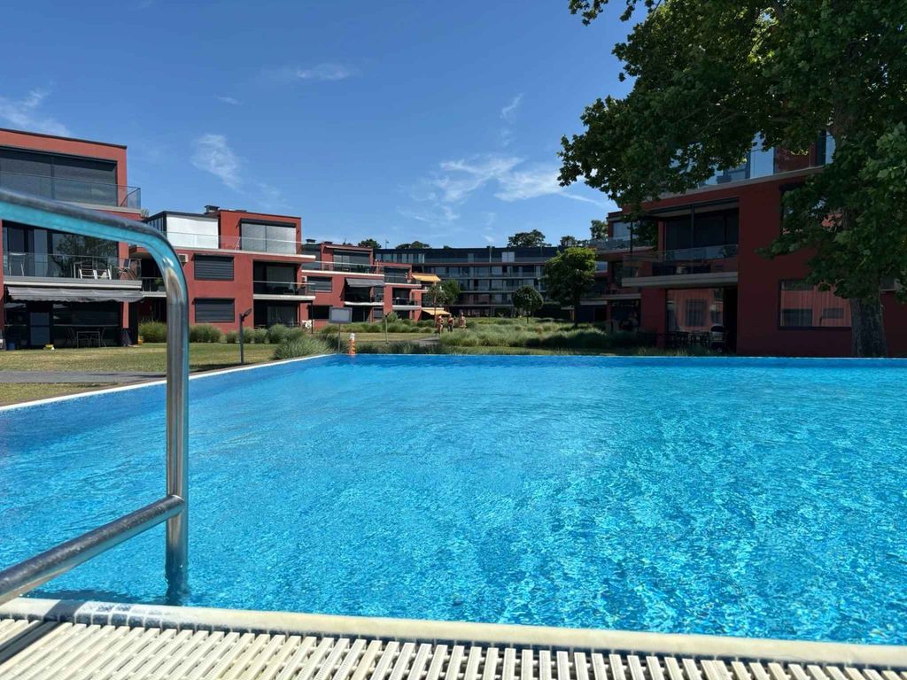 Ferienwohnung direkt am Wasser mit eigenem Strand, WLAN und Klimaanlage