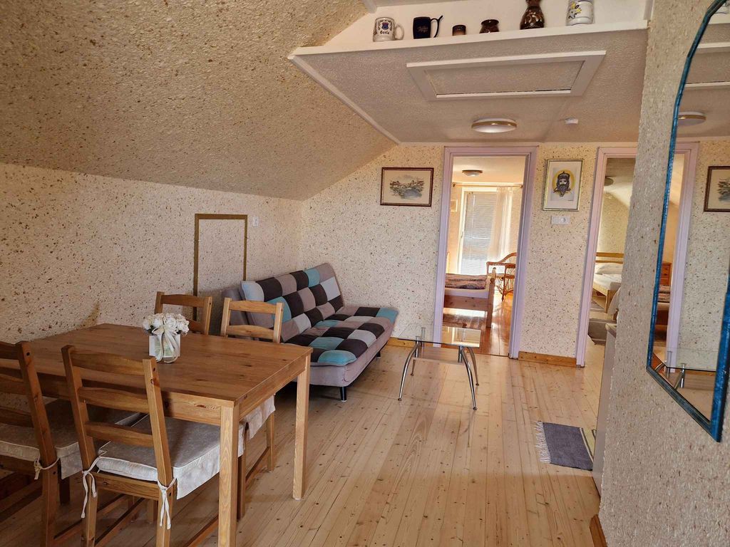 Ferienwohnung im Ortszentrum Premantura mit Klimaanlage