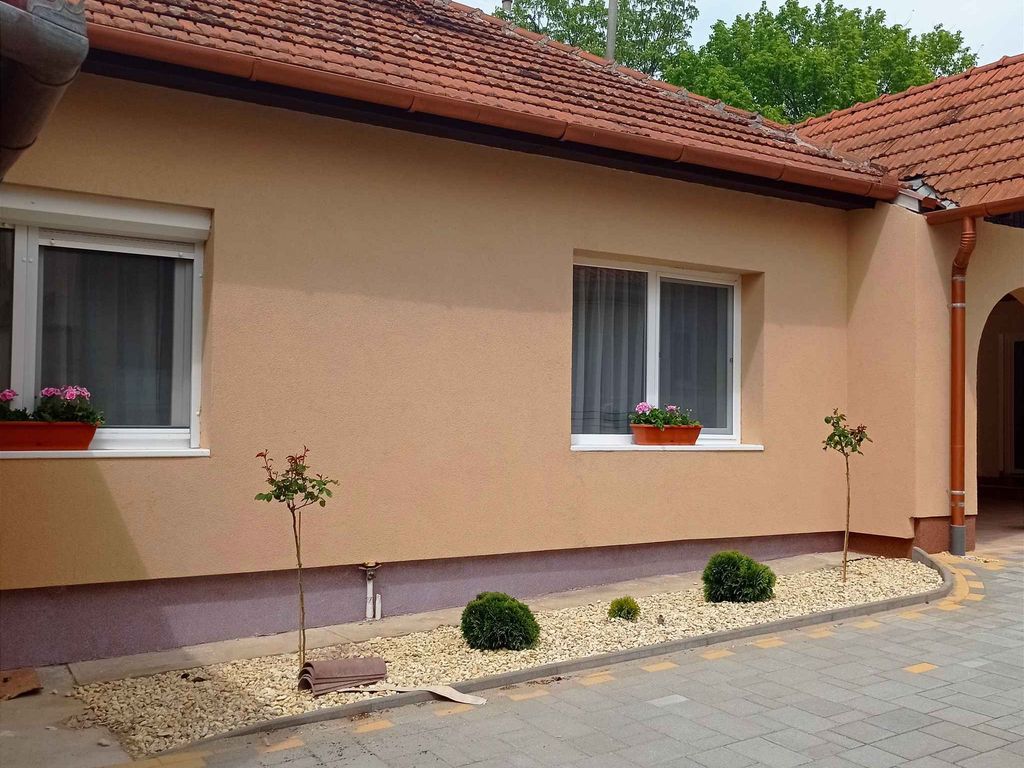 Ferienwohnung in 2021 renoviert mit Klimaanlage und WLAN, rollstuhlgeeignet