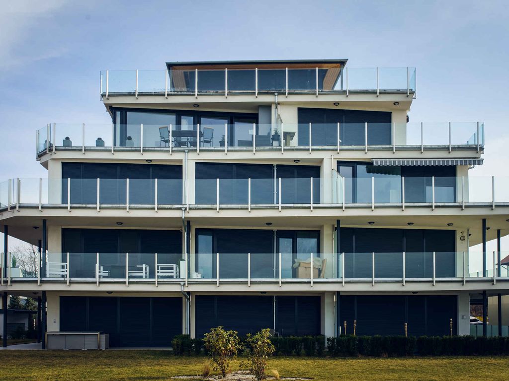Ferienwohnung direkt am Ufer mit eigenem Strand