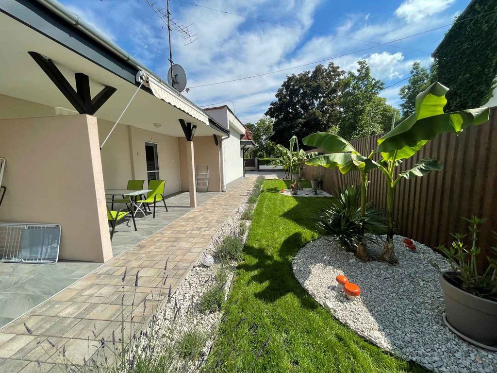 Studio in Wassernähe mit Klimaanlage, WLAN und Terrasse