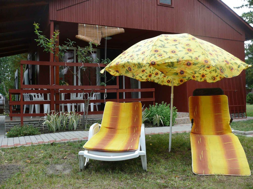 Ferienhaus mit einem großen Garten