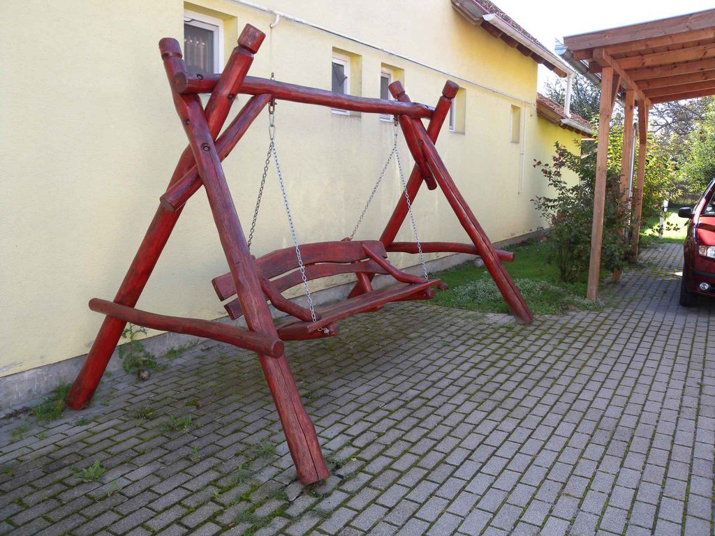 Ferienwohnung mit Balkon und Tischtennis