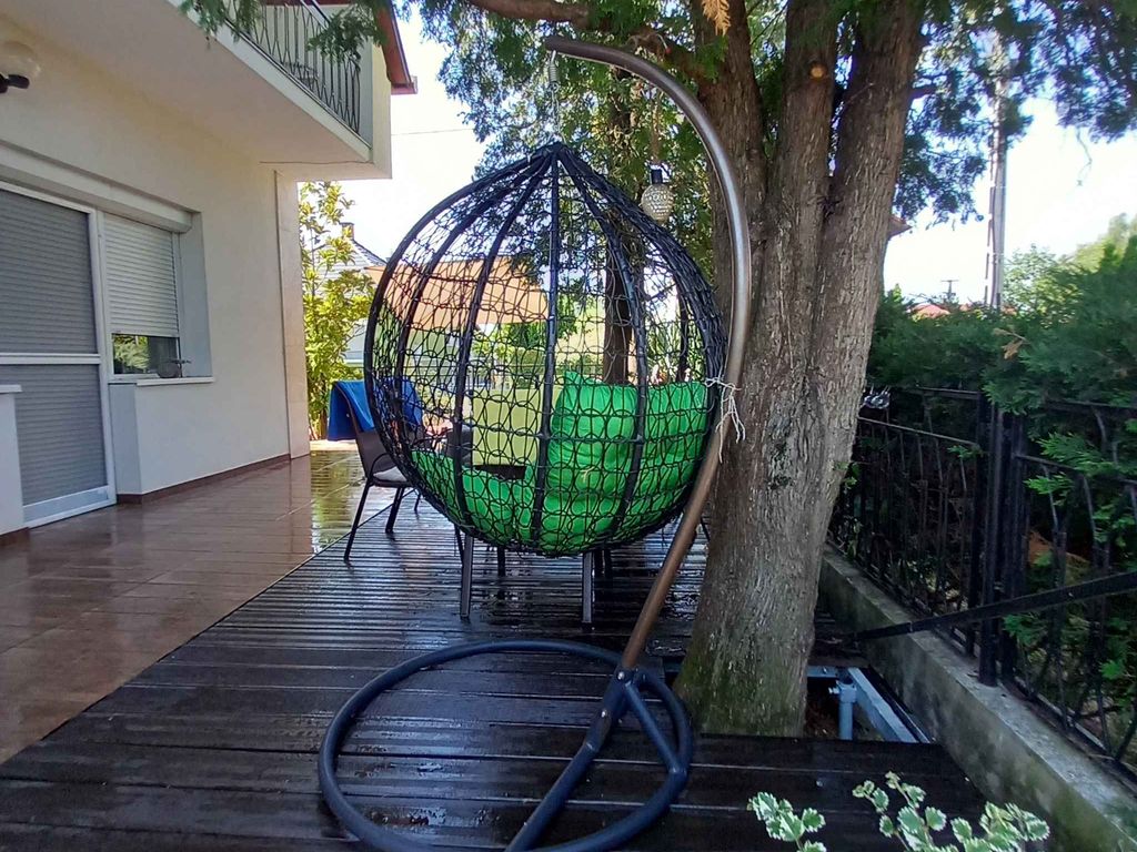Ferienhaus mit Pool und Internet