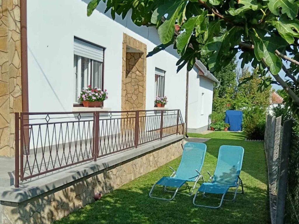 Ferienhaus mit Internet und Grillmöglichkeit