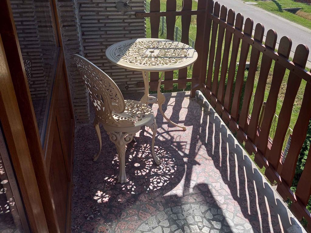 Ferienhaus zur allenigen Nutzung mit Garten und Grill 150 m vom Strand