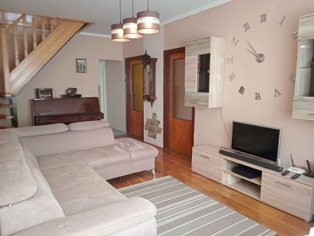 Ferienhaus mit Internetzugang und Grillmöglichkeit