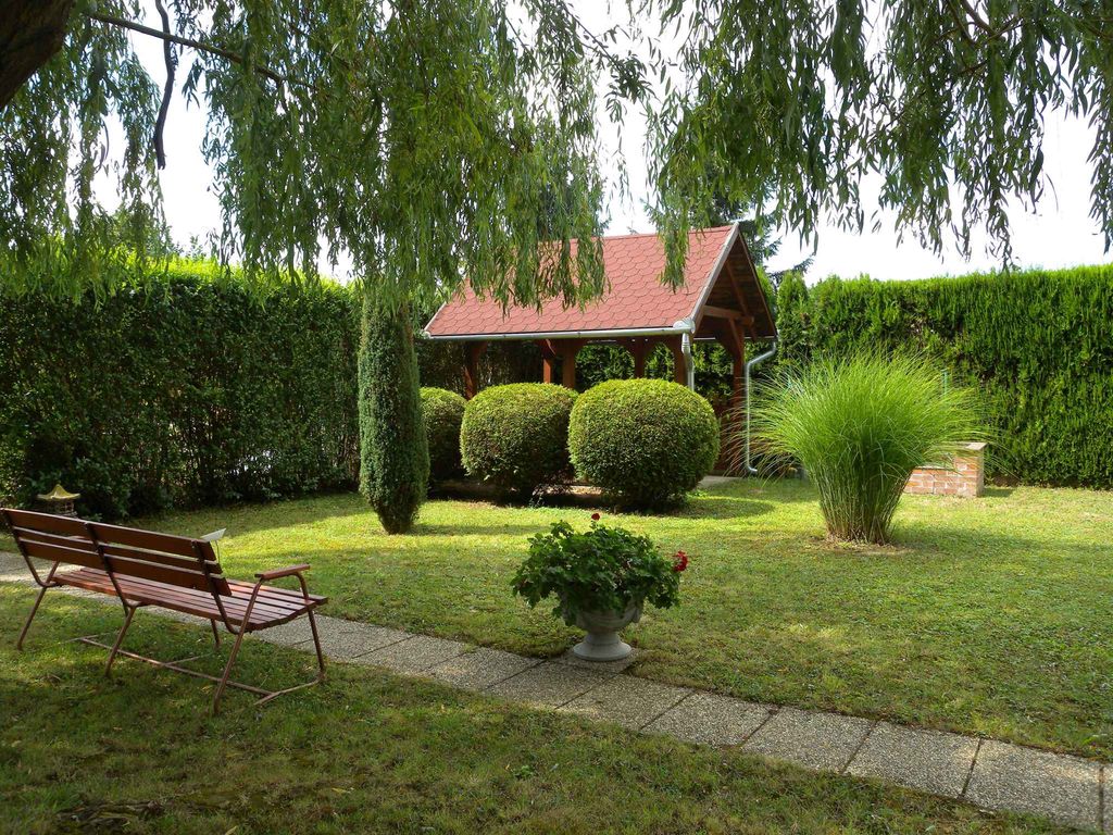 Ferienhaus mit Internetzugang und Grillmöglichkeit