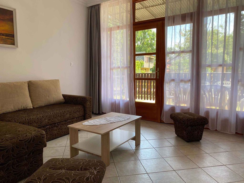 Ferienhaus nur 180 m vom Strand