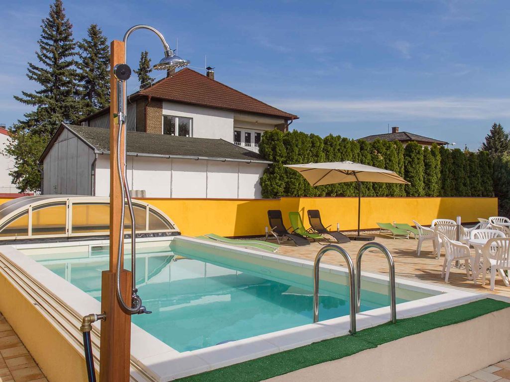 Ferienwohnung mit Pool und WLAN