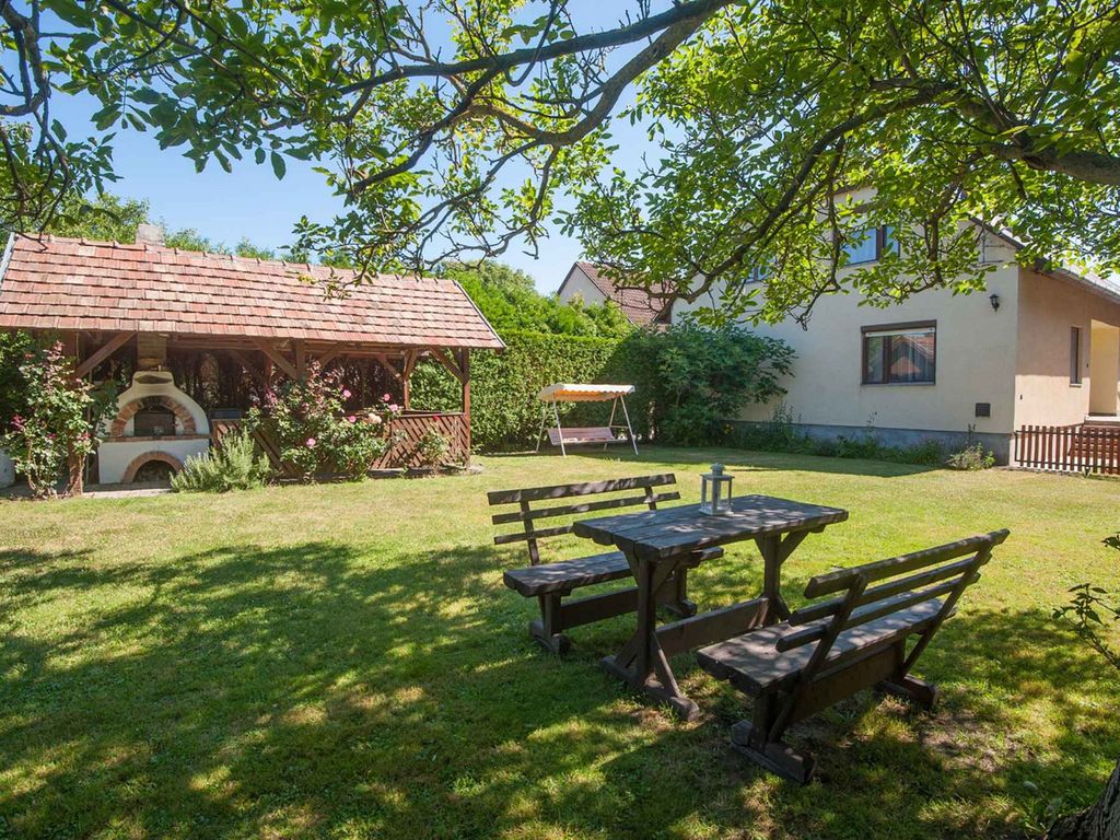Ferienwohnung mit Pool und Klimaanlage