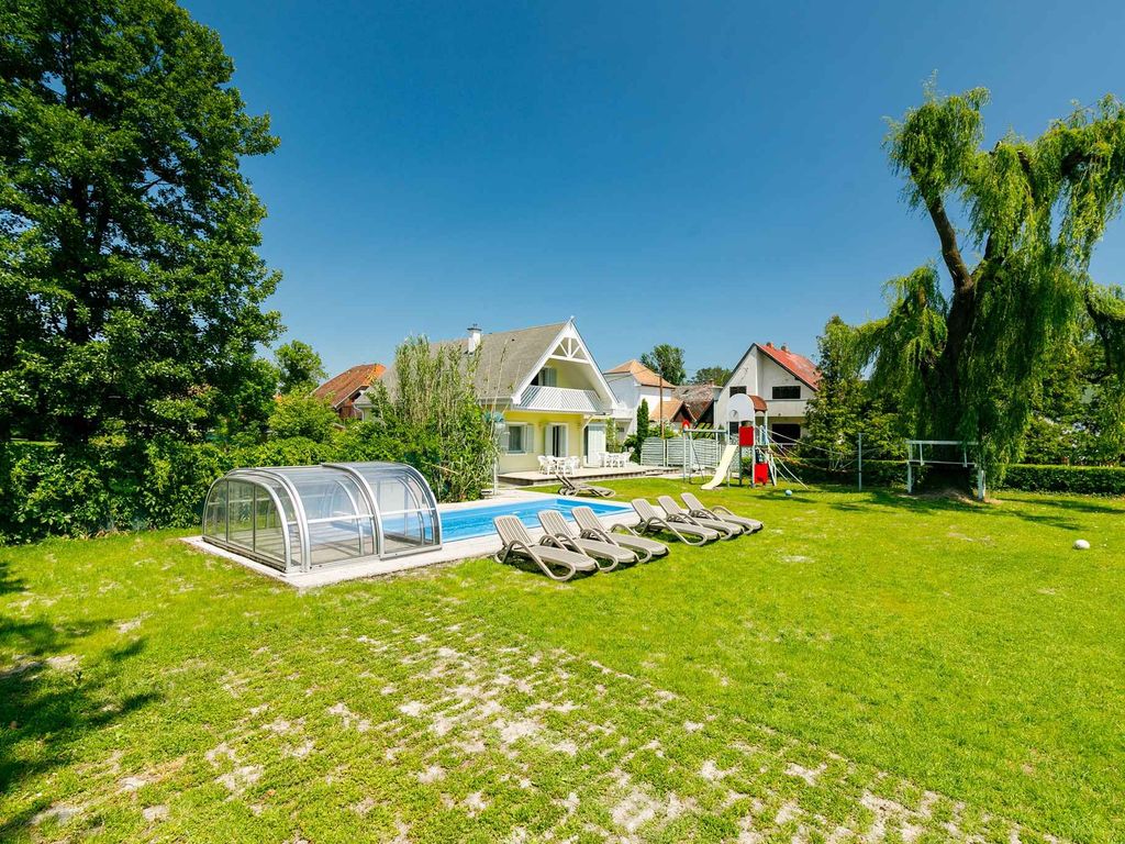 Ferienhaus kinderfreundlich ausgestattet in der Nähe vom Strand