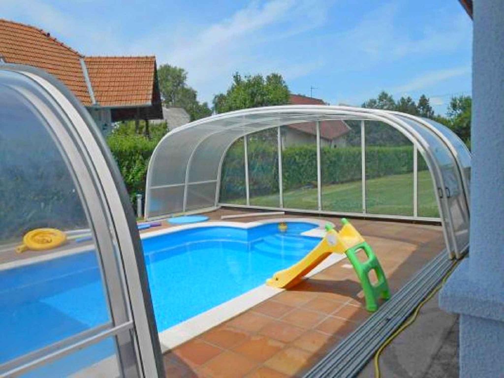 Ferienhaus für 6 Personen mit grossem Pool