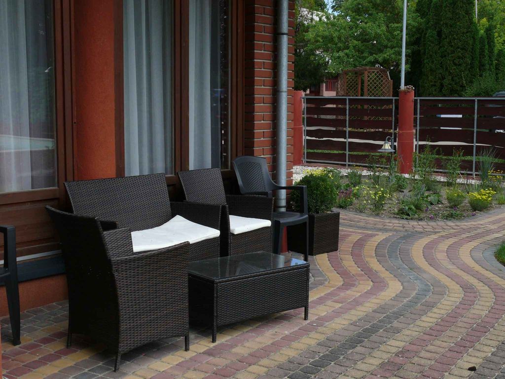 Ferienwohnung in einem Apartmenthaus mit Pool und Internet