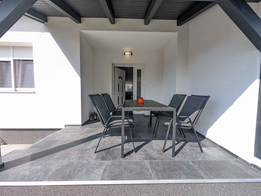 Ferienhaus im Ortszentrum mit Klimaanlage und WLAN