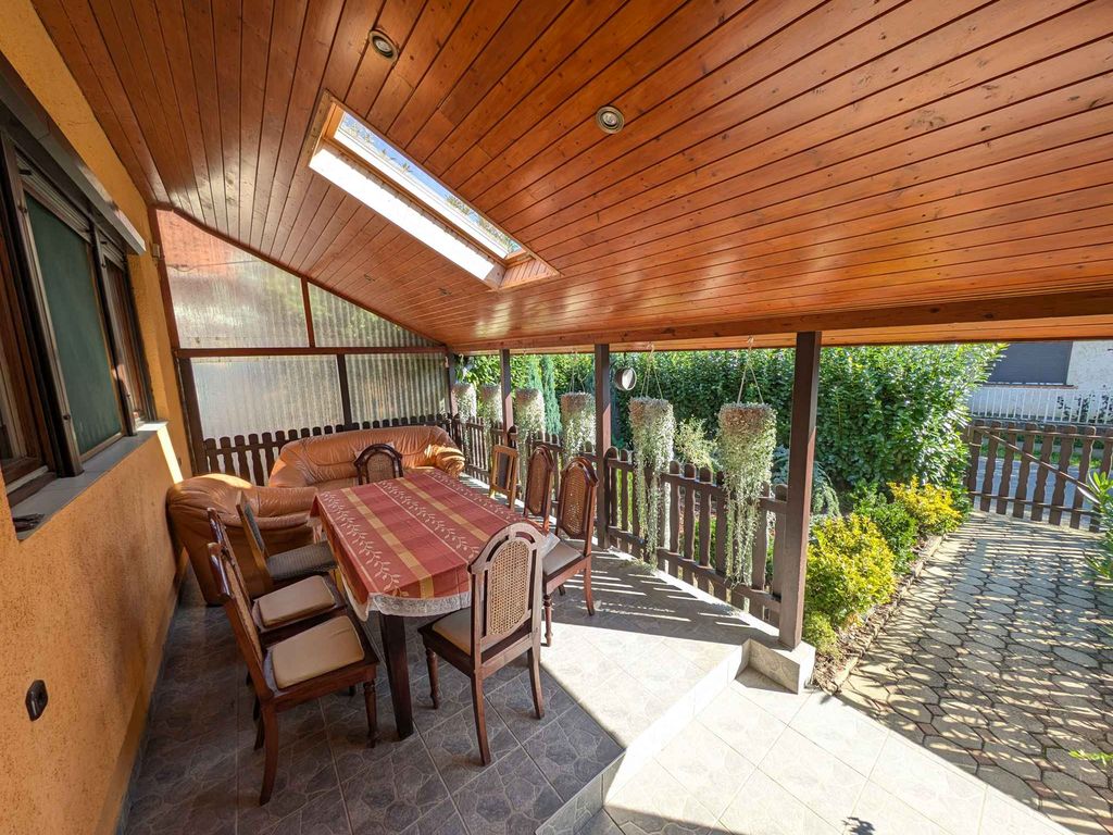 Ferienhaus mit WLAN und 2 Terrassen